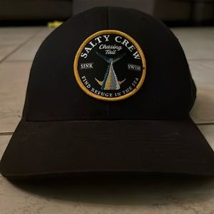 Black salty crew hat